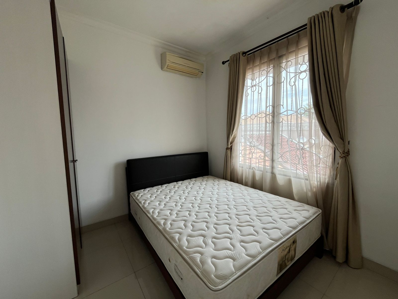 Rumah Disewakan Fully Furnished di Cluster Vassa Terrace Lippo Cikarang 